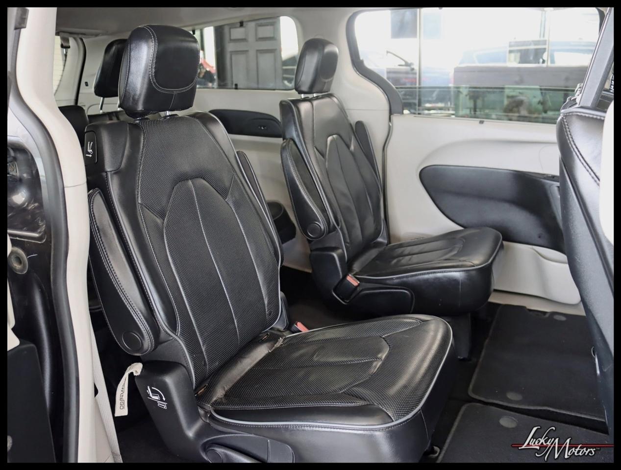 Chrysler Pacifica Limited 2017