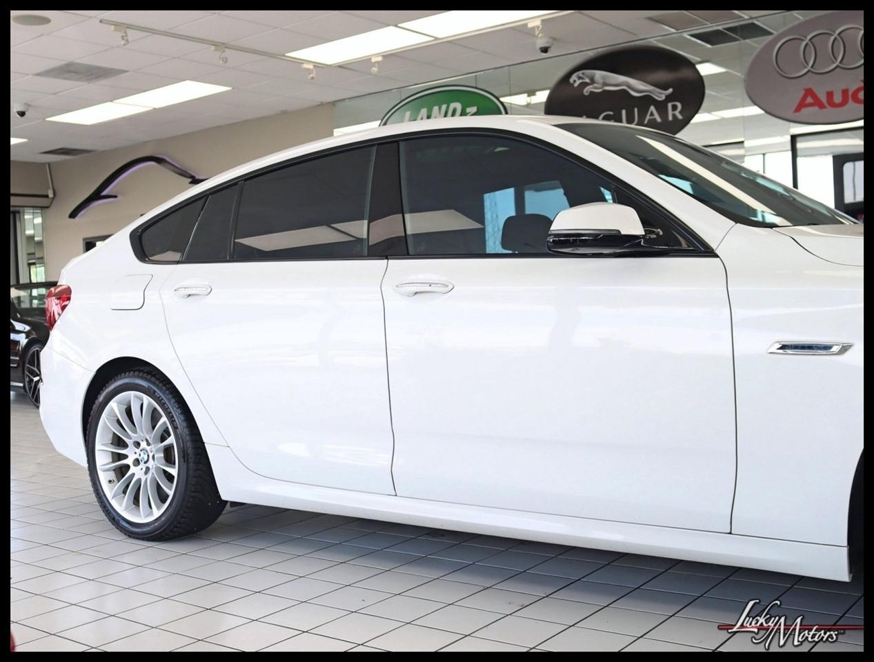 BMW 5-Series Gran Turismo 550i xDrive 2016