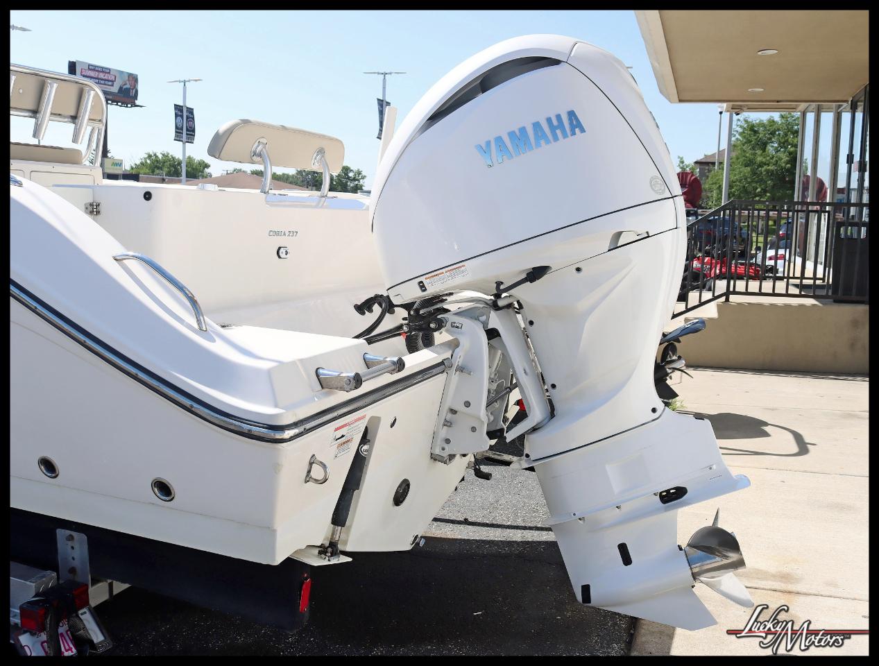 Cobia 230  2019