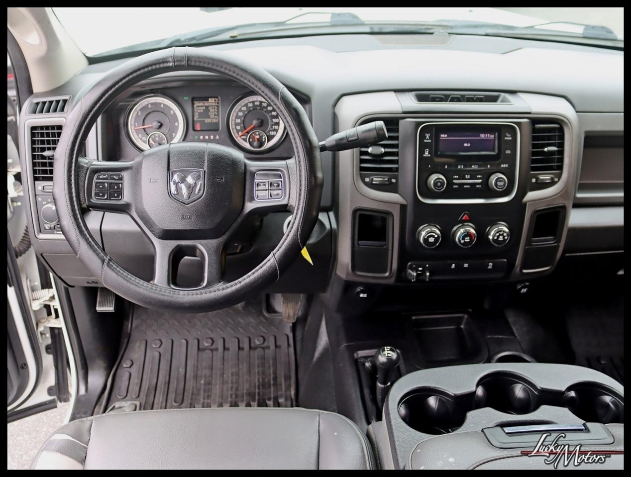 RAM 2500 Tradesman Crew Cab SWB 4WD 2017