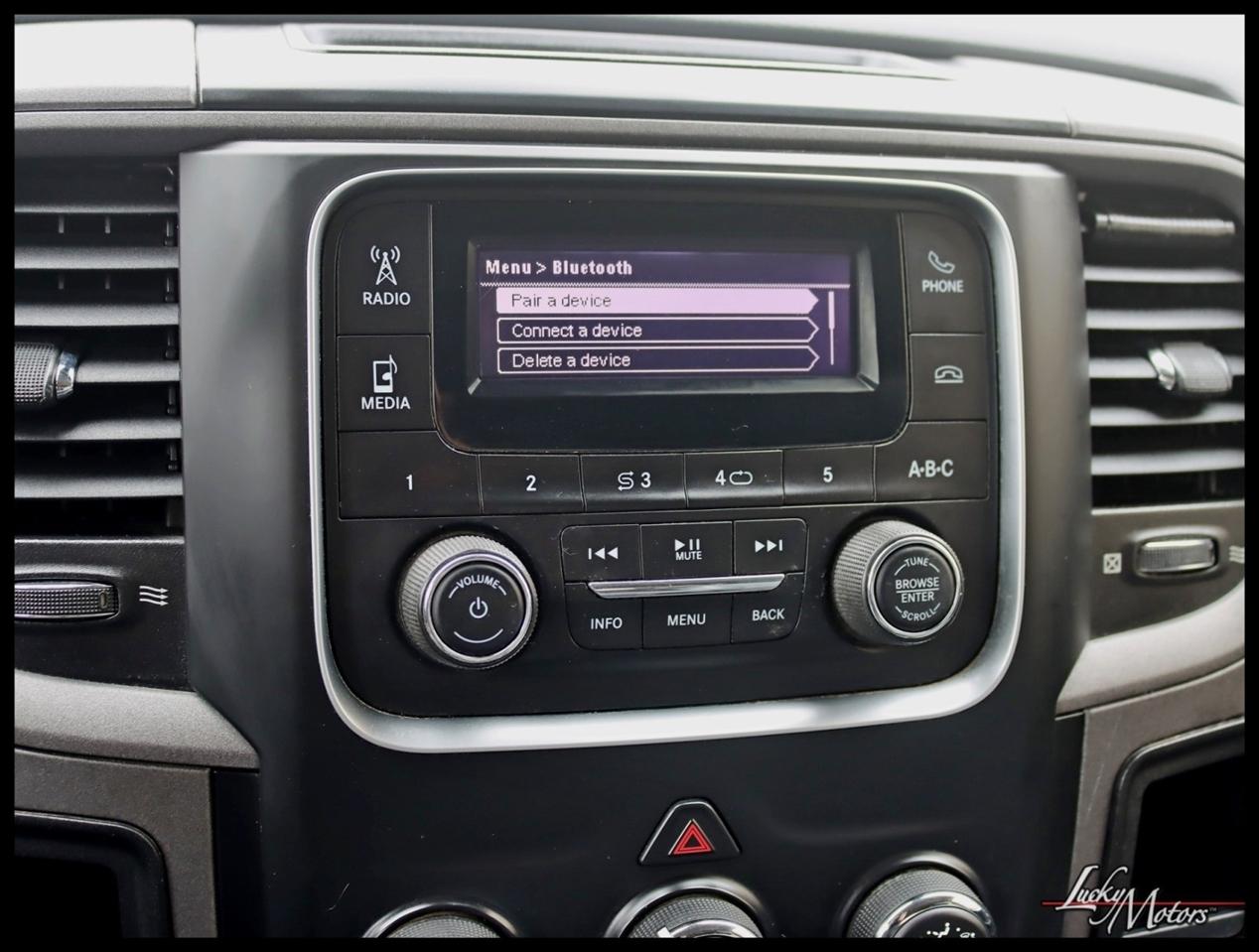 RAM 2500 Tradesman Crew Cab SWB 4WD 2017