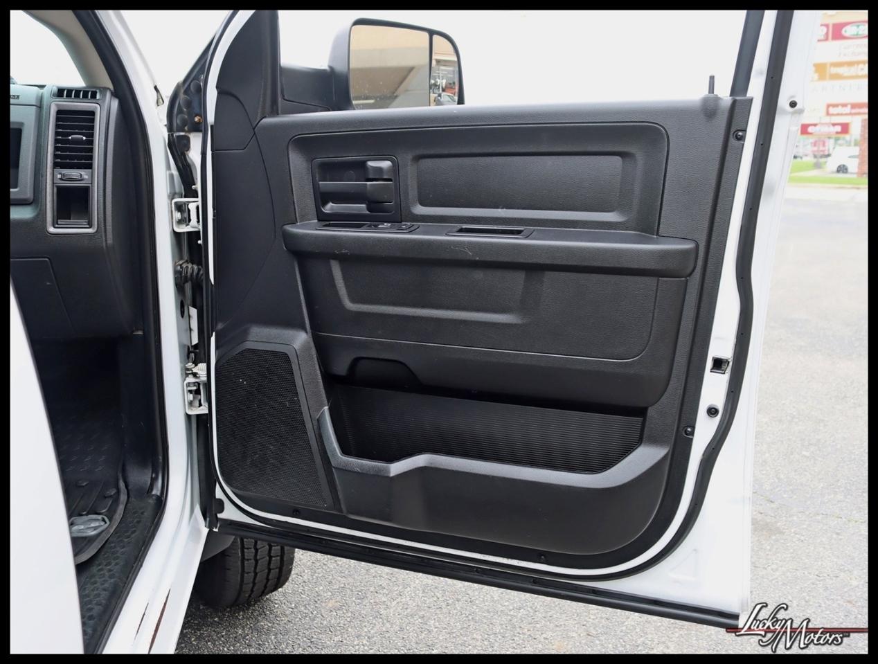 RAM 2500 Tradesman Crew Cab SWB 4WD 2017