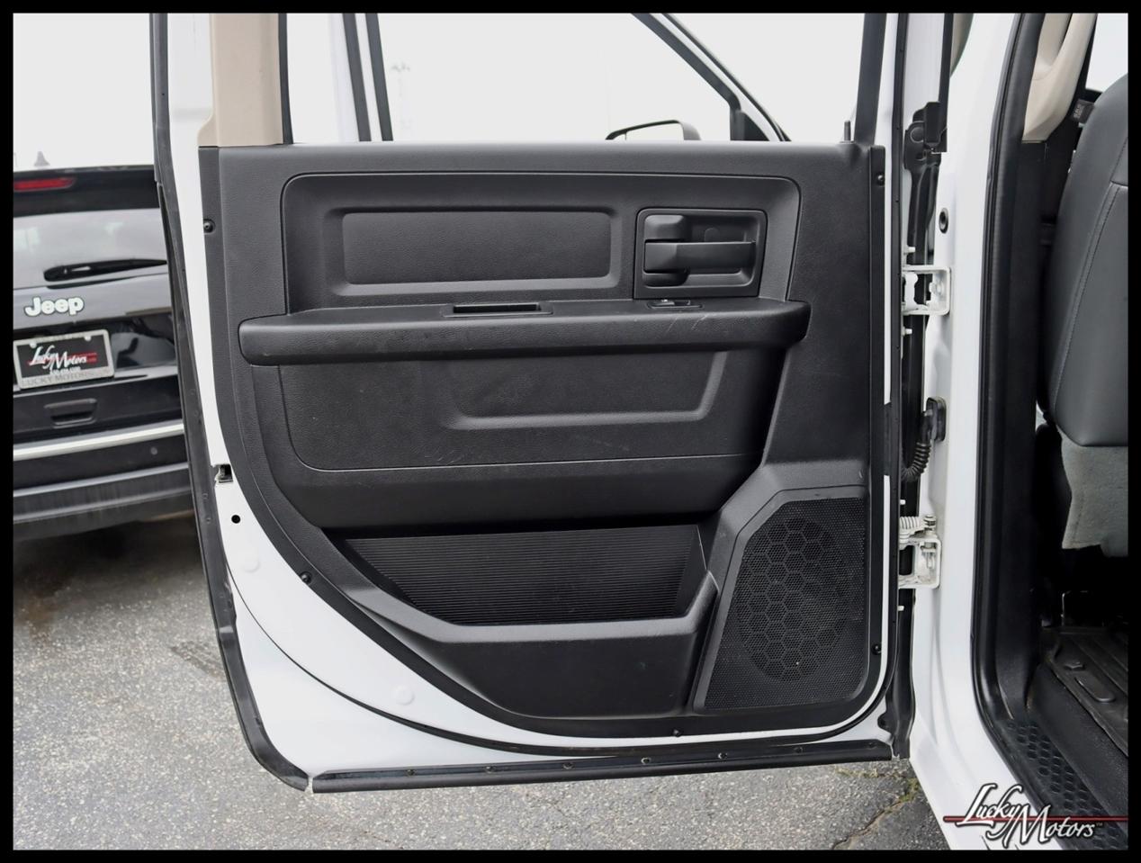 RAM 2500 Tradesman Crew Cab SWB 4WD 2017