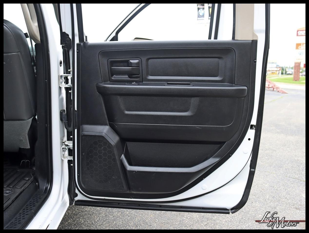 RAM 2500 Tradesman Crew Cab SWB 4WD 2017