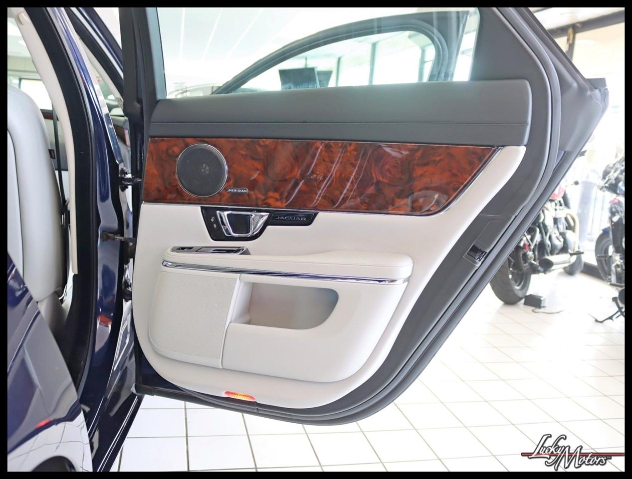 Jaguar XJ-Series XJ AWD 2015