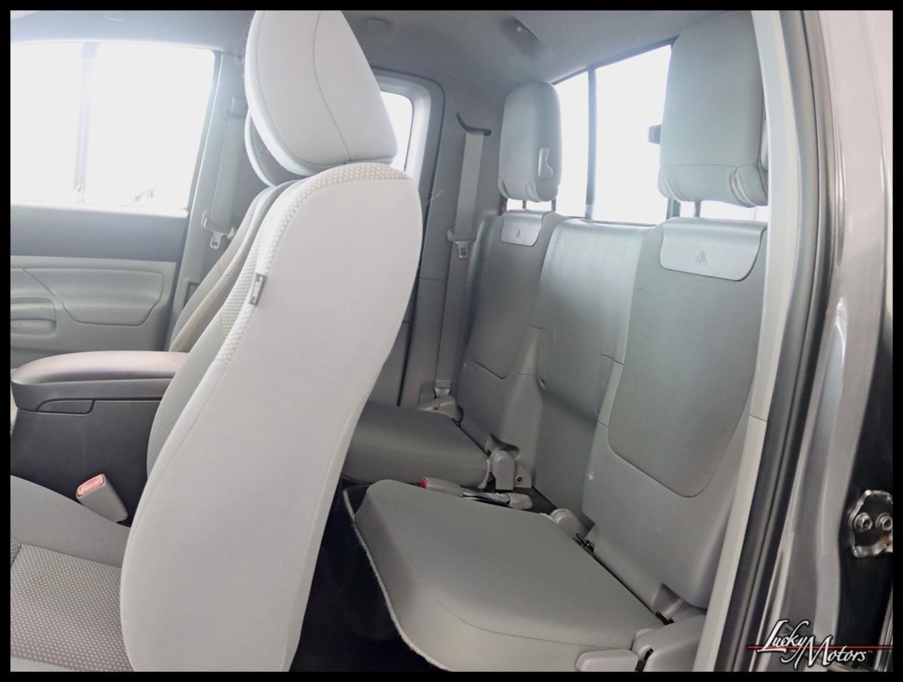 Toyota Tacoma Access Cab I4 4AT 2WD 2015