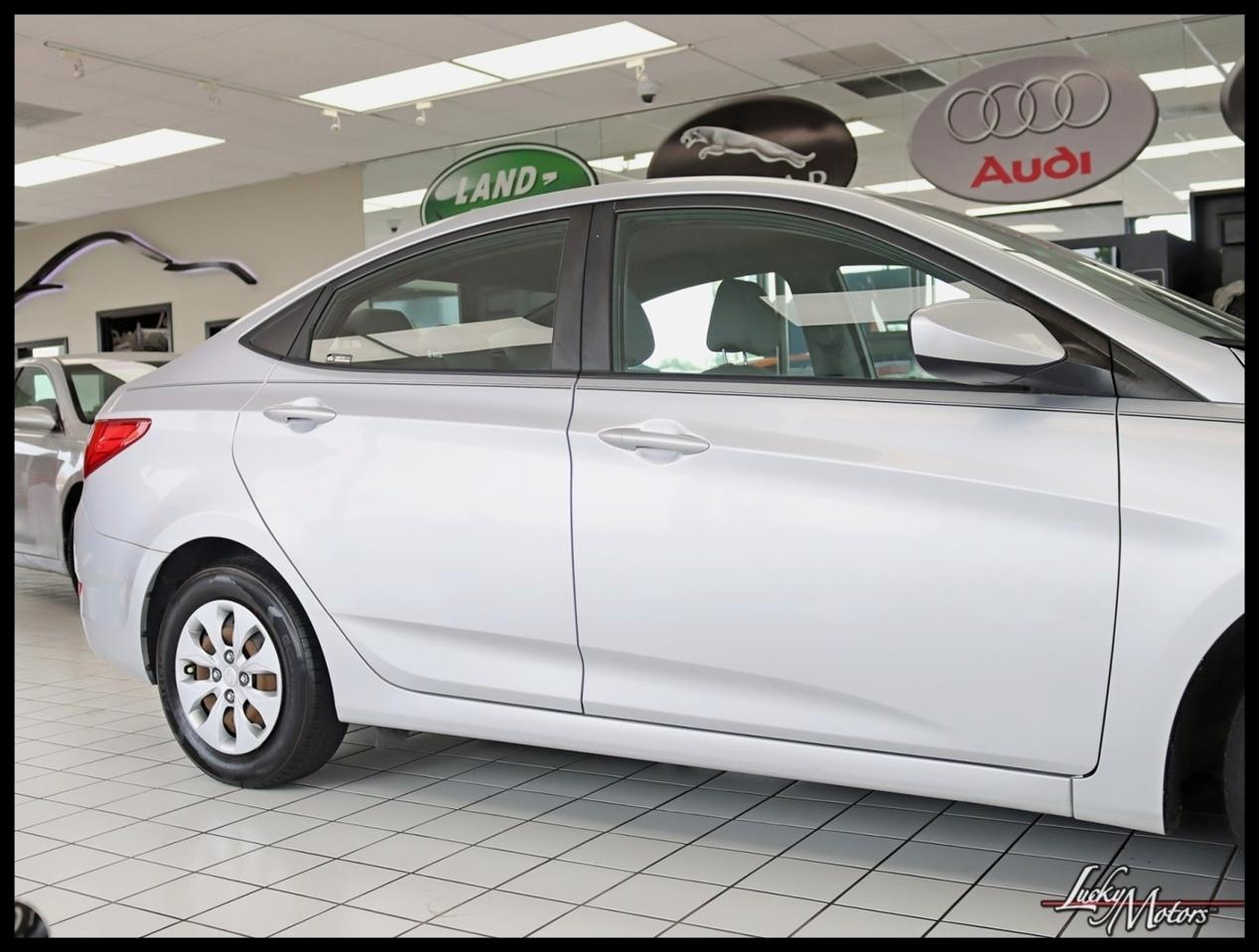 Hyundai Accent SE 4-Door 6A 2017