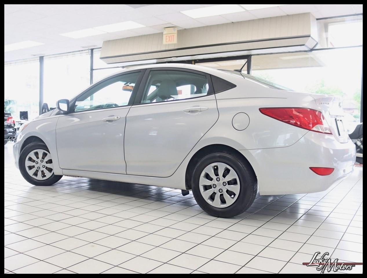 Hyundai Accent SE 4-Door 6A 2017