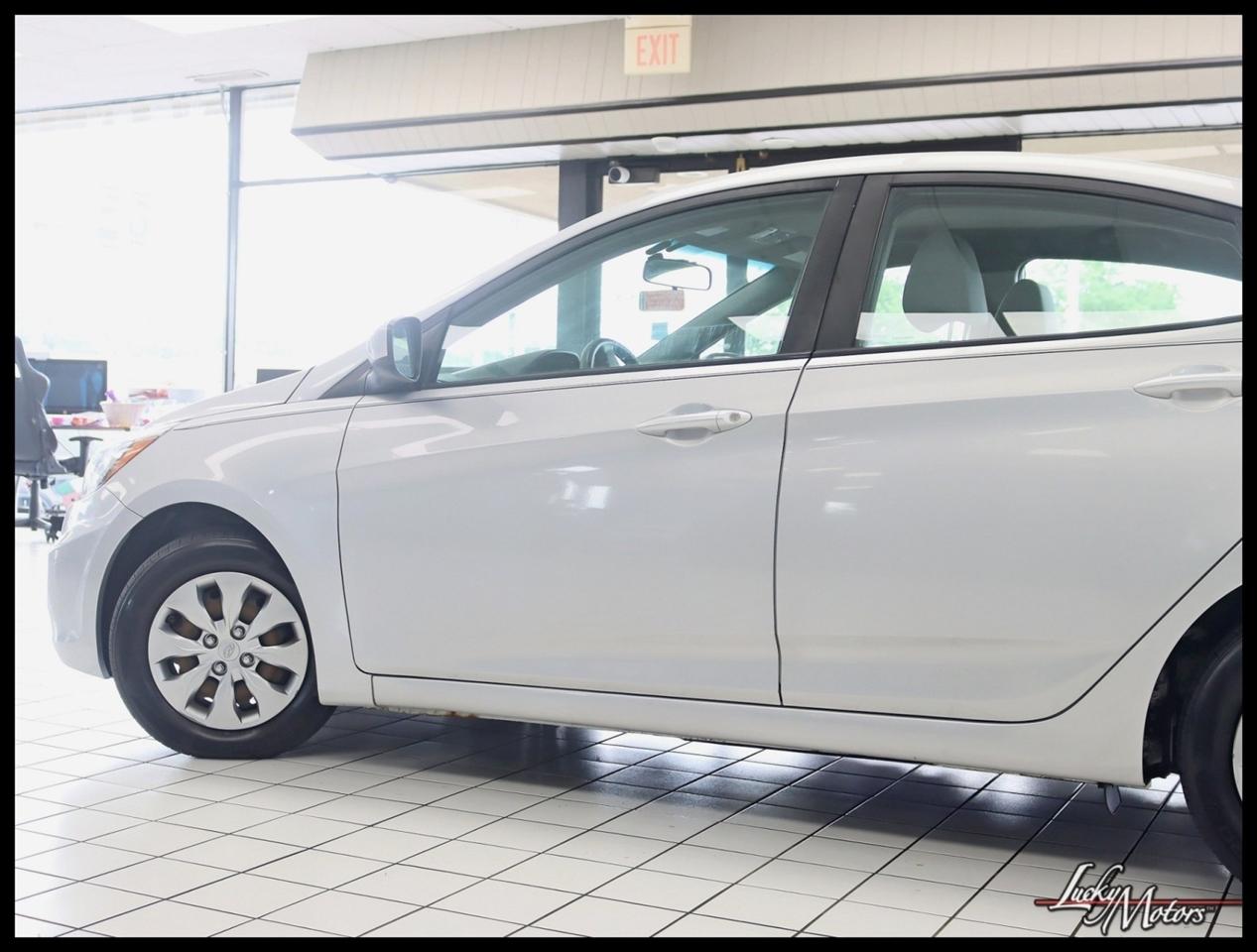 Hyundai Accent SE 4-Door 6A 2017
