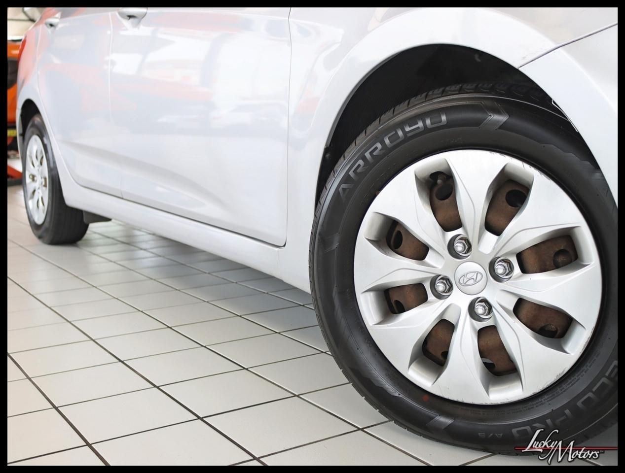 Hyundai Accent SE 4-Door 6A 2017