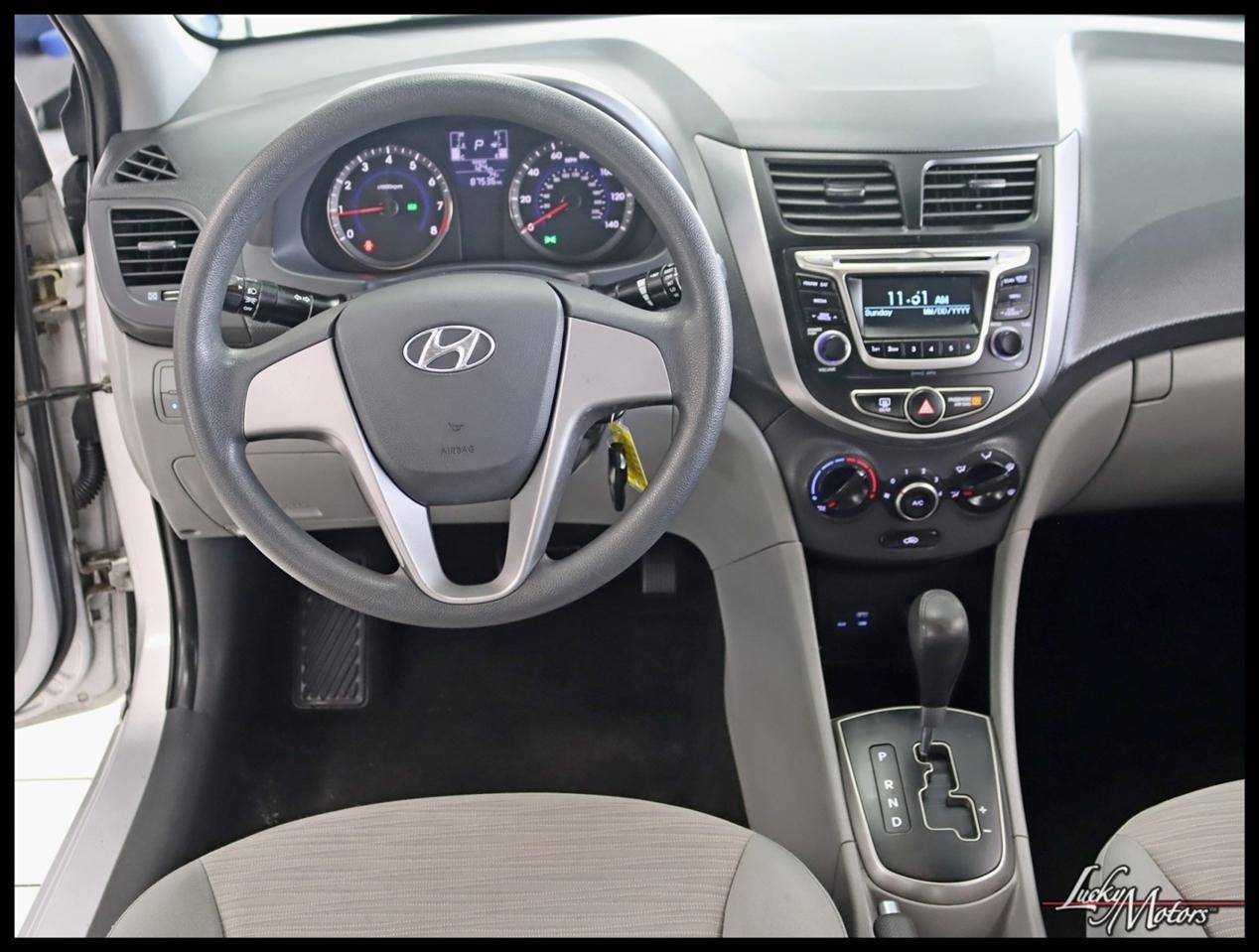 Hyundai Accent SE 4-Door 6A 2017