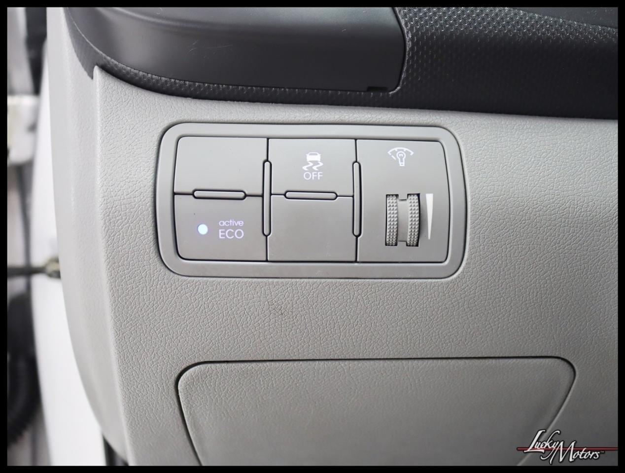 Hyundai Accent SE 4-Door 6A 2017