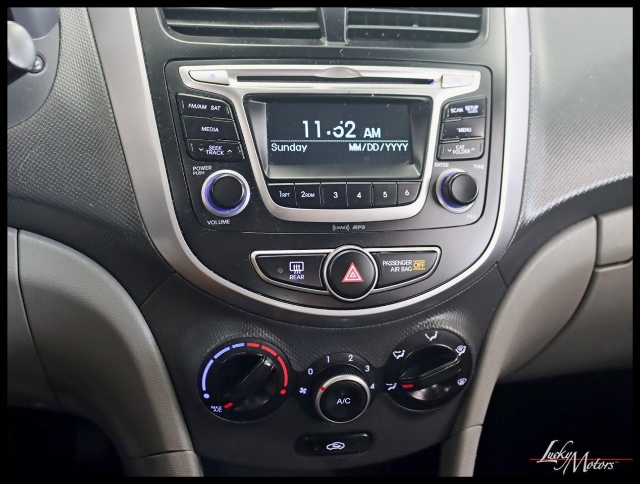 Hyundai Accent SE 4-Door 6A 2017