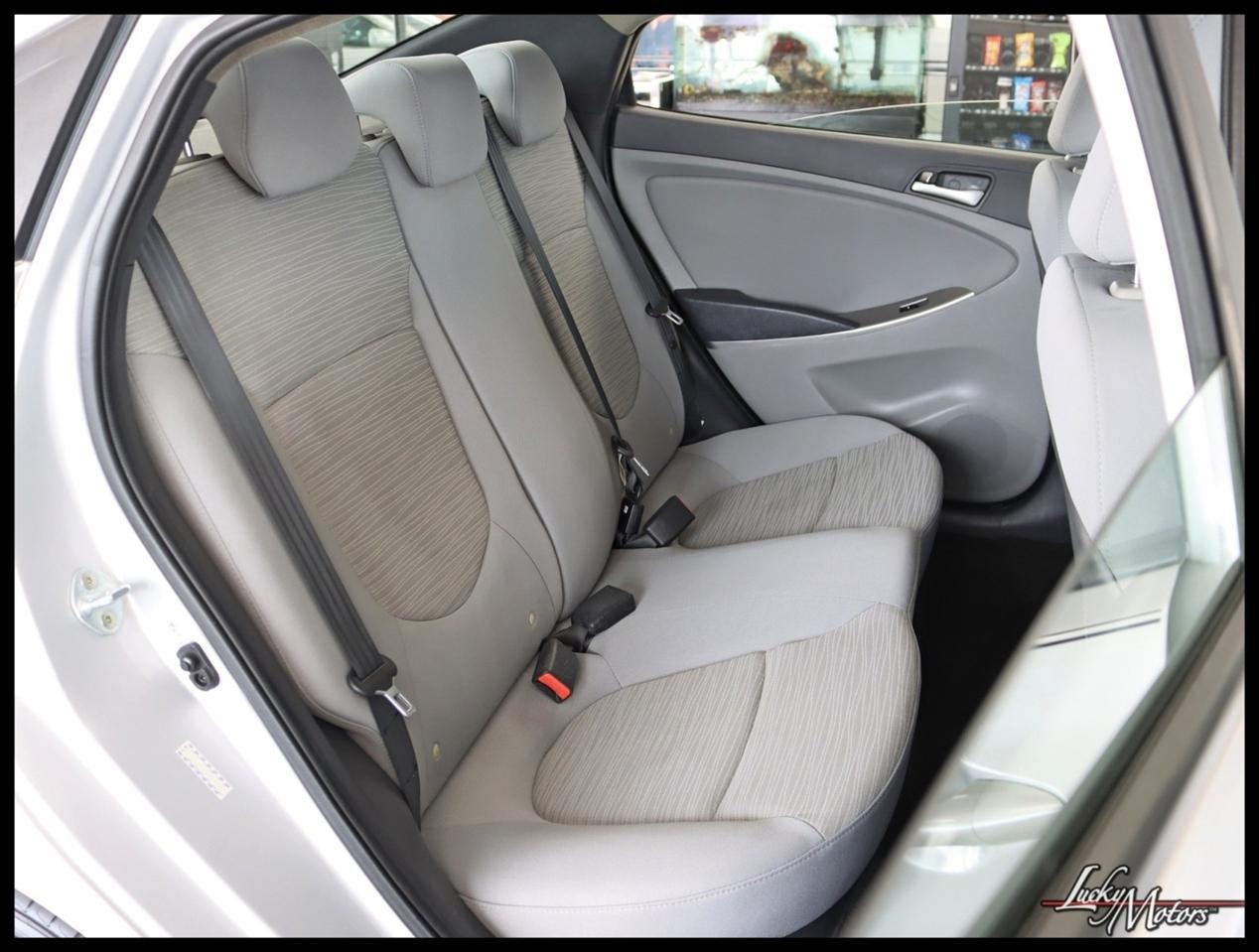 Hyundai Accent SE 4-Door 6A 2017