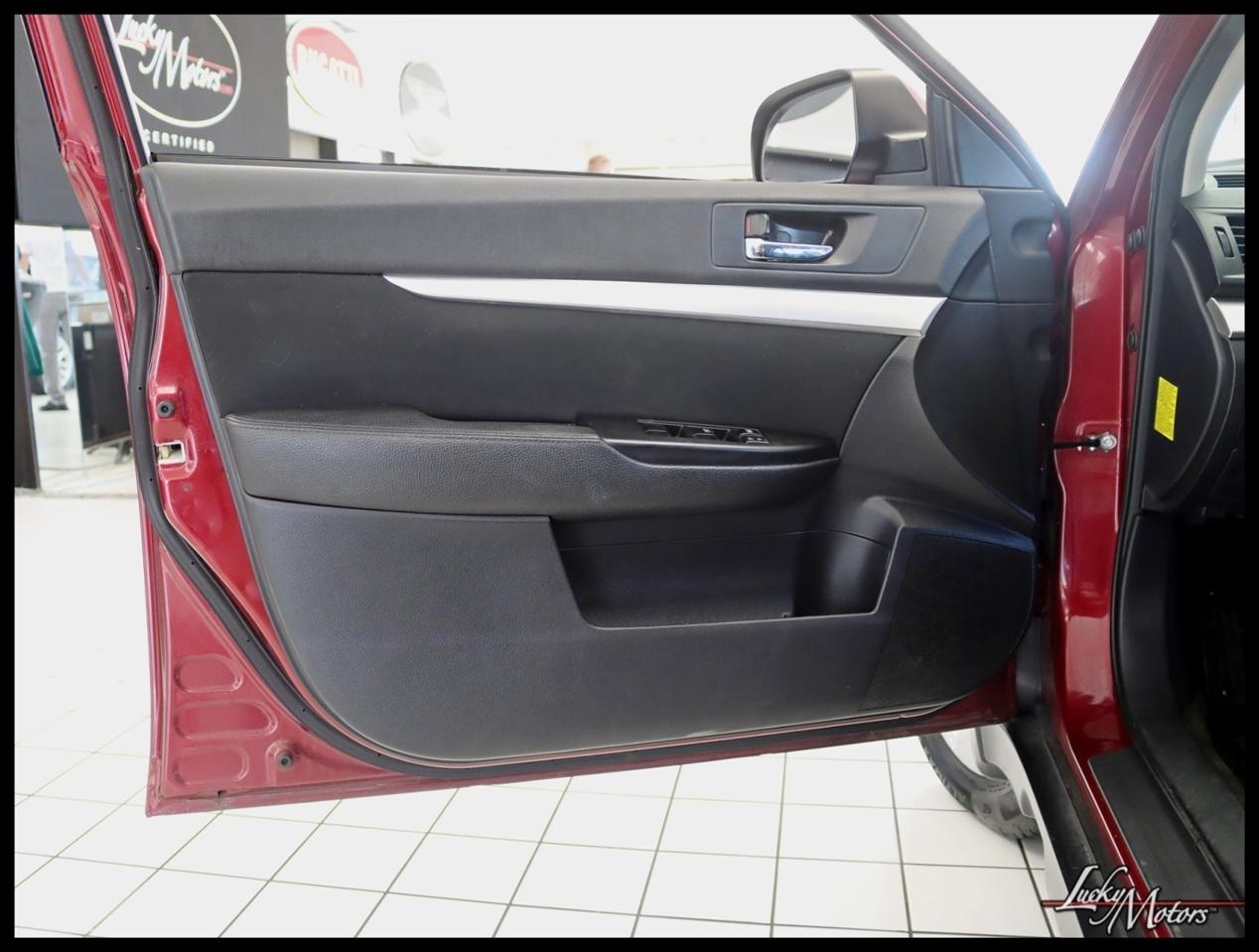 Subaru Outback 2.5i 2012