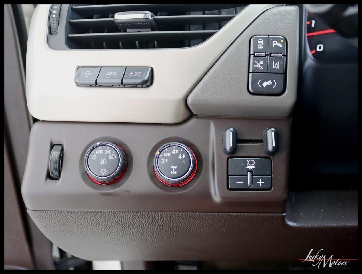 GMC Yukon Denali 4WD 2015