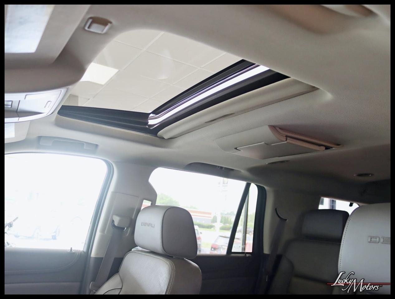 GMC Yukon Denali 4WD 2015