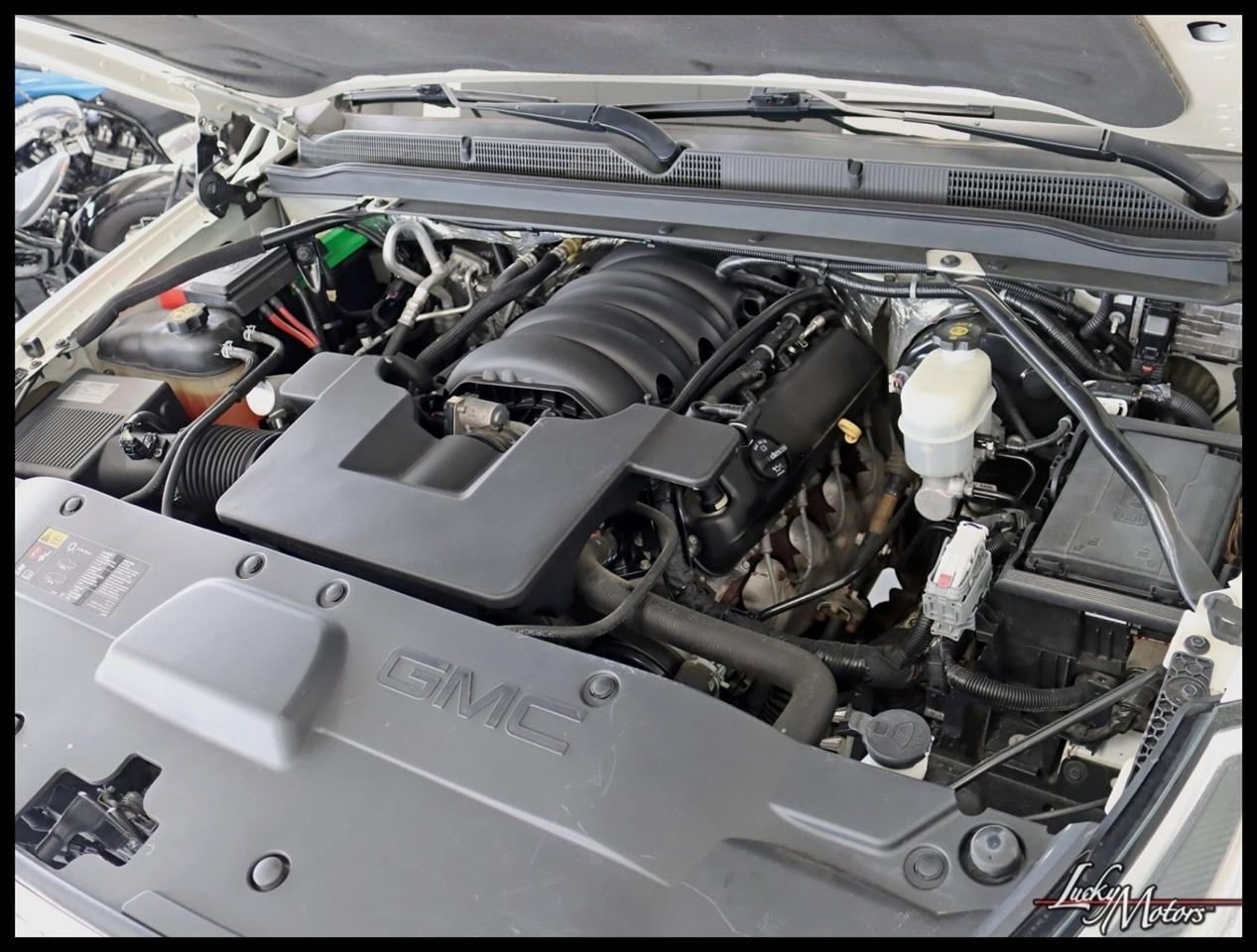 GMC Yukon Denali 4WD 2015