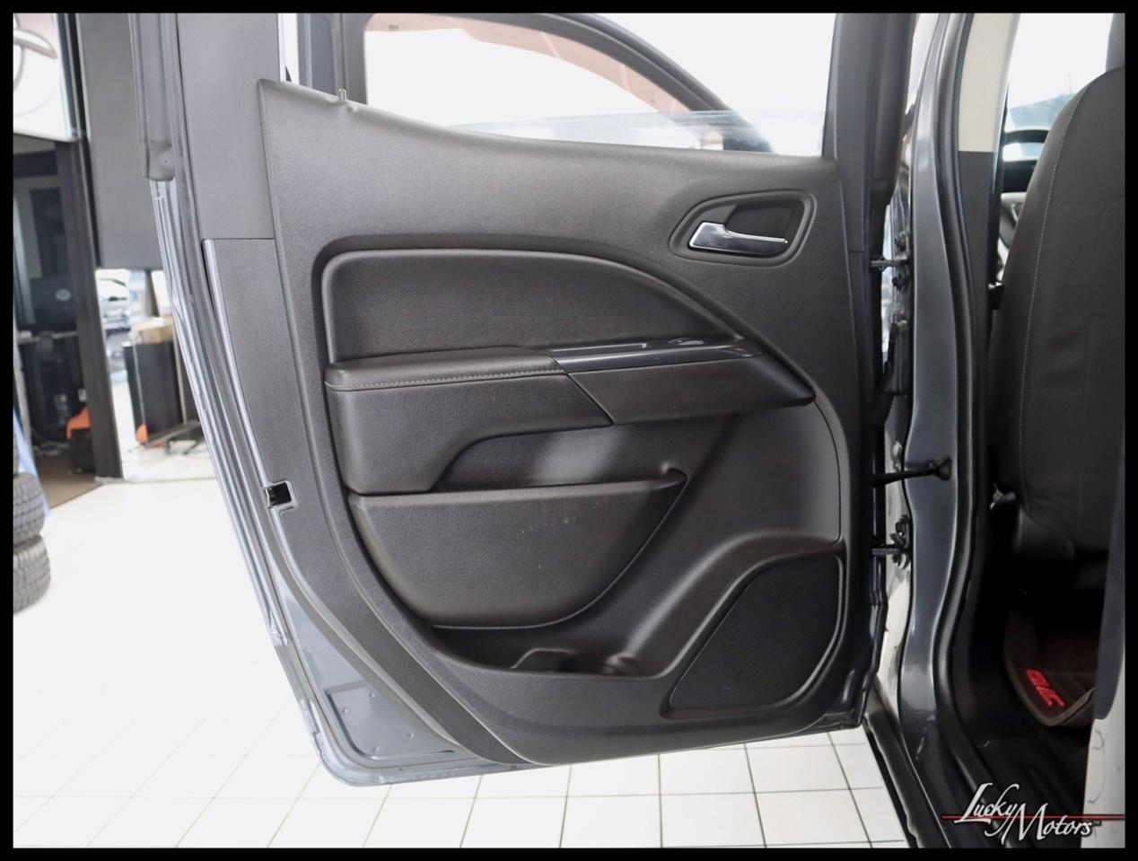 GMC Canyon SLE Crew Cab 4WD 2016