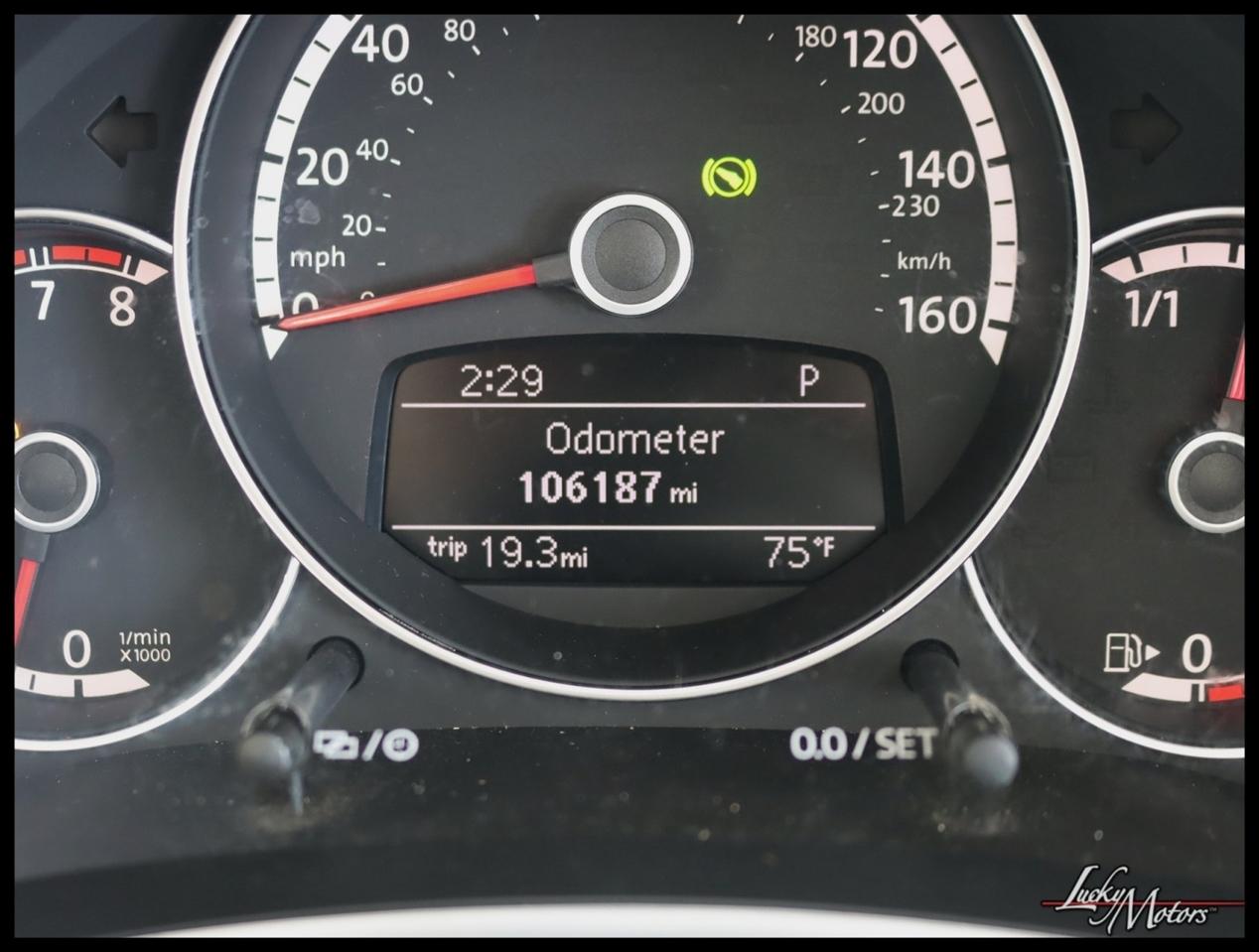 Volkswagen Beetle 2.5L Convertible 2014