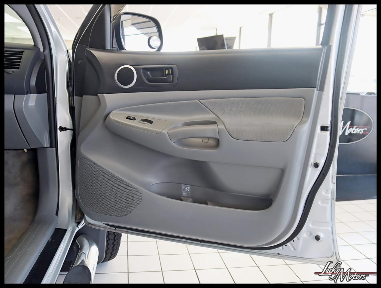 Toyota Tacoma Double Cab Long Bed V6 Auto 4WD 2006