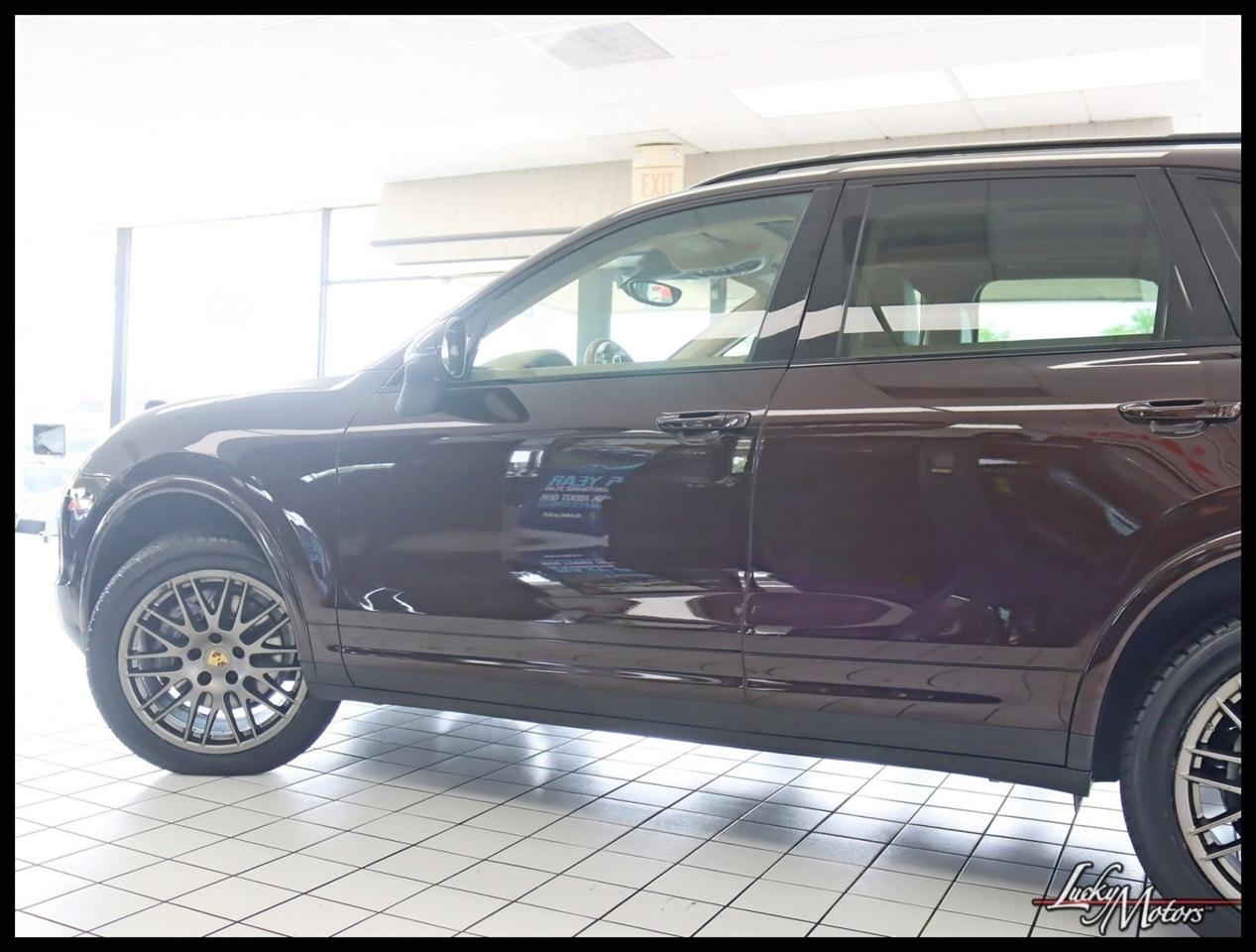 Porsche Cayenne Base 2017