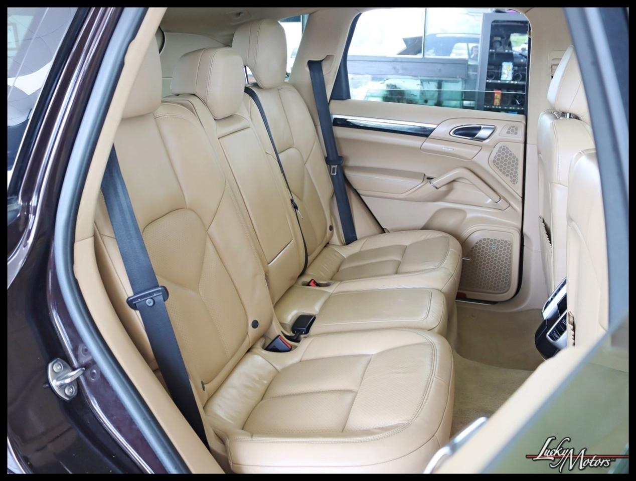 Porsche Cayenne Base 2017