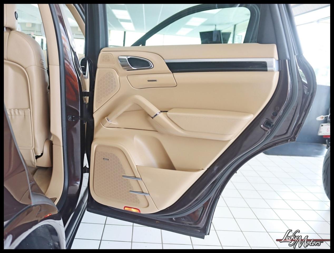 Porsche Cayenne Base 2017