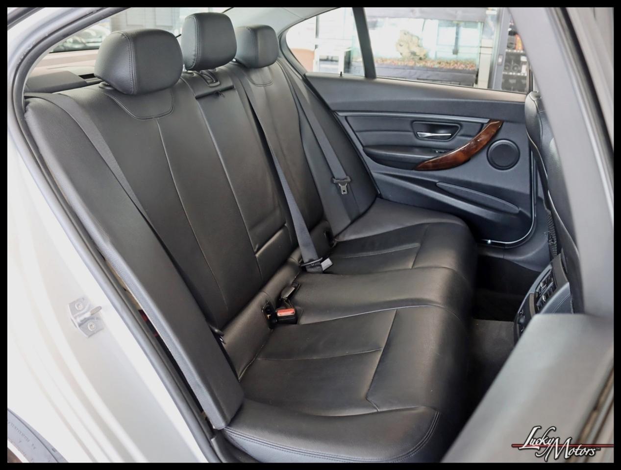 BMW 3-Series 328i xDrive Sedan 2013