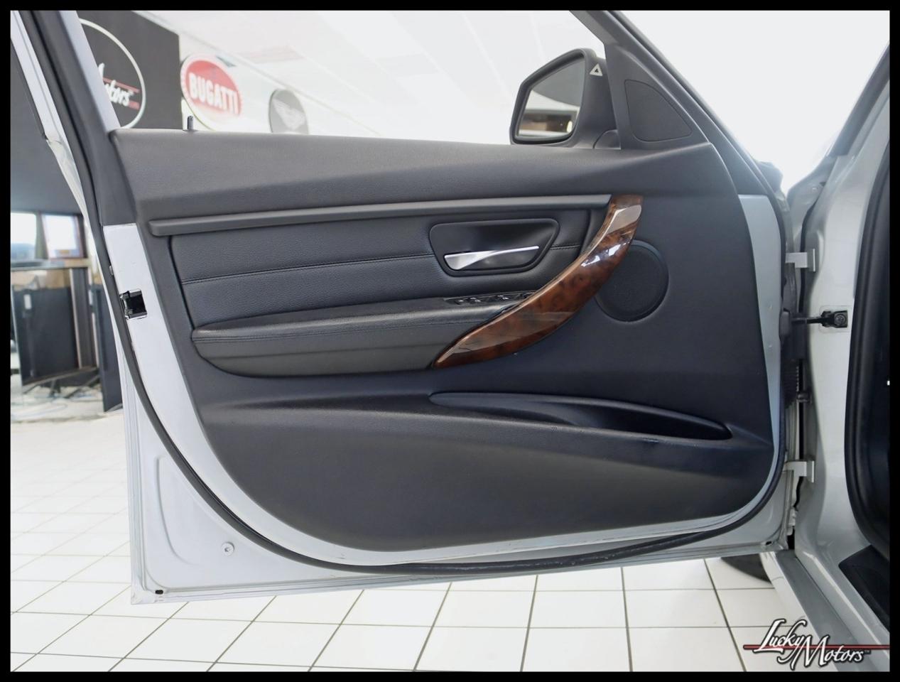BMW 3-Series 328i xDrive Sedan 2013
