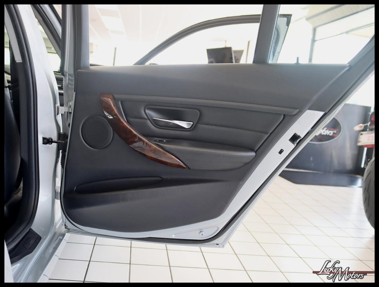 BMW 3-Series 328i xDrive Sedan 2013
