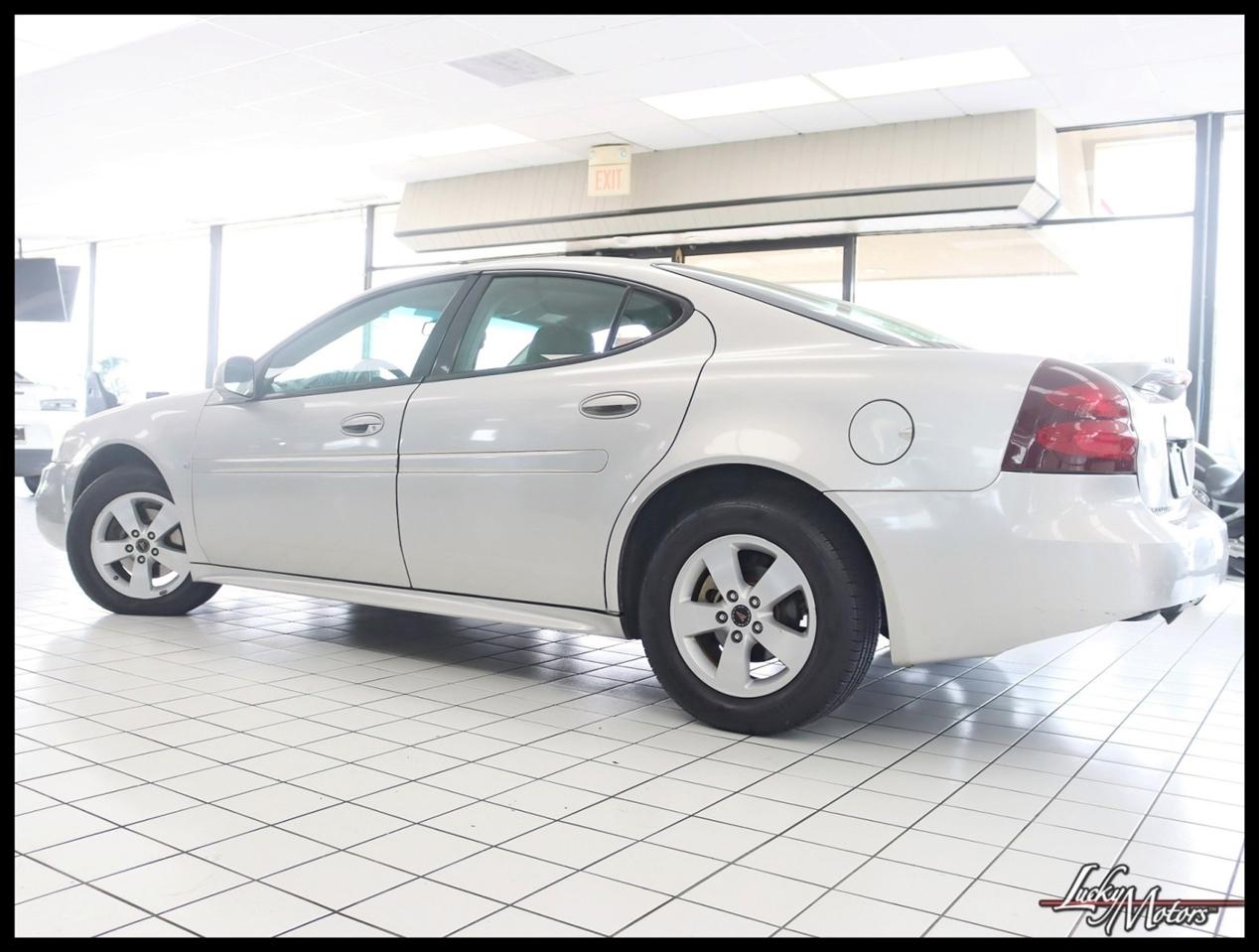 Pontiac Grand Prix Base 2006