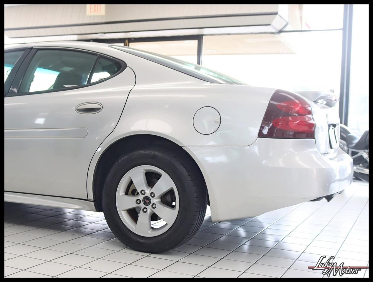 Pontiac Grand Prix Base 2006