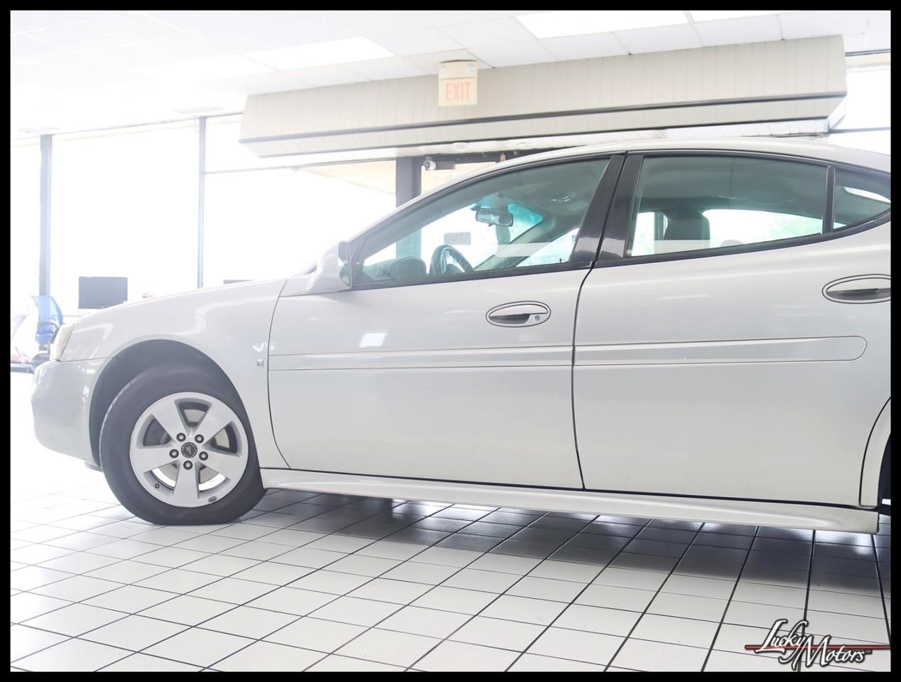 Pontiac Grand Prix Base 2006