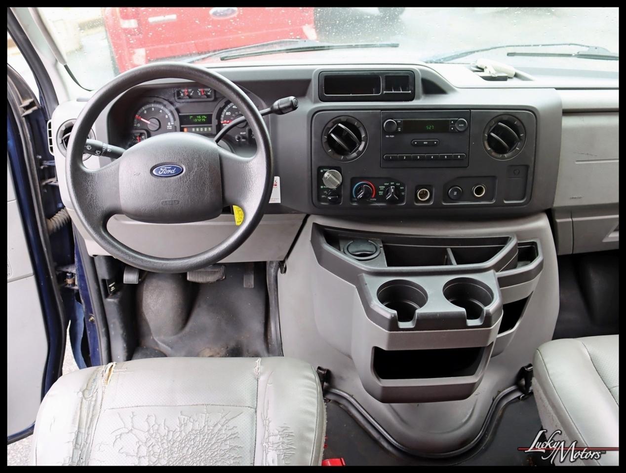 Ford Econoline E-150 2011