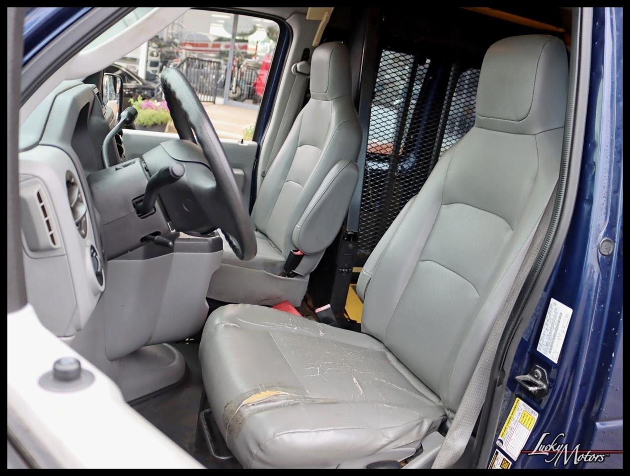 Ford Econoline E-150 2011