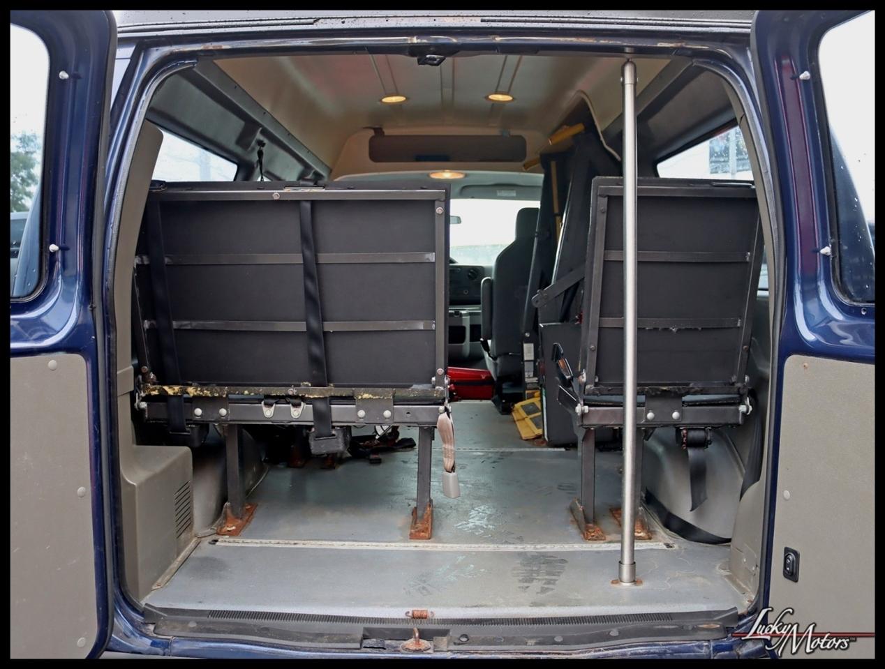 Ford Econoline E-150 2011