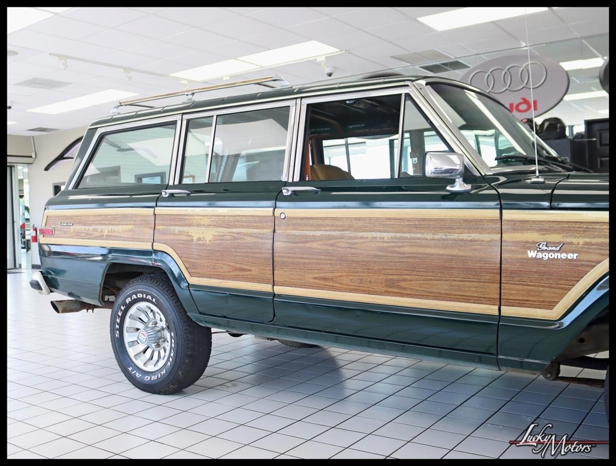 Jeep Grand Wagoneer Limited 1984