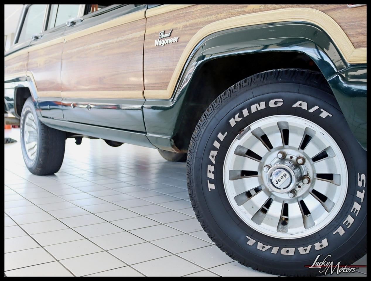Jeep Grand Wagoneer Limited 1984
