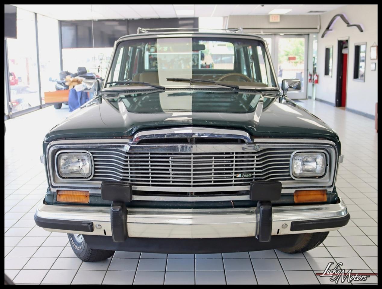 Jeep Grand Wagoneer Limited 1984