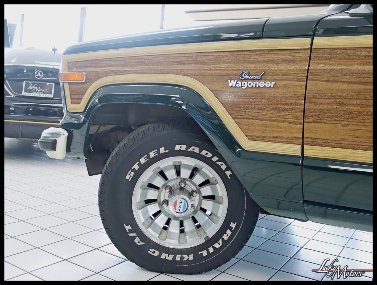 Jeep Grand Wagoneer Limited 1984