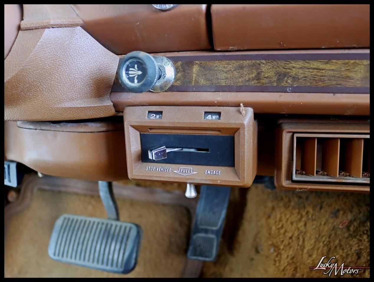 Jeep Grand Wagoneer Limited 1984