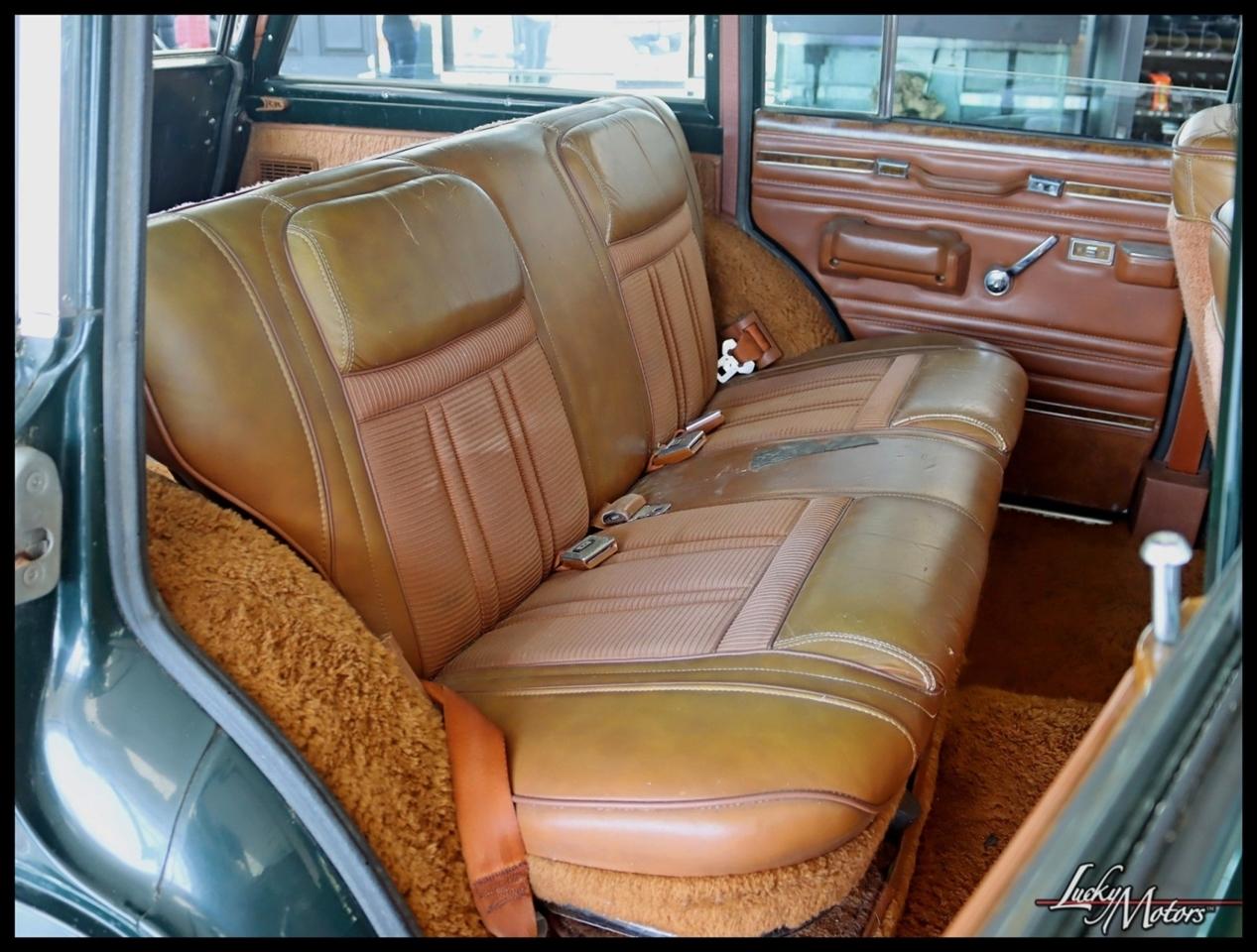 Jeep Grand Wagoneer Limited 1984