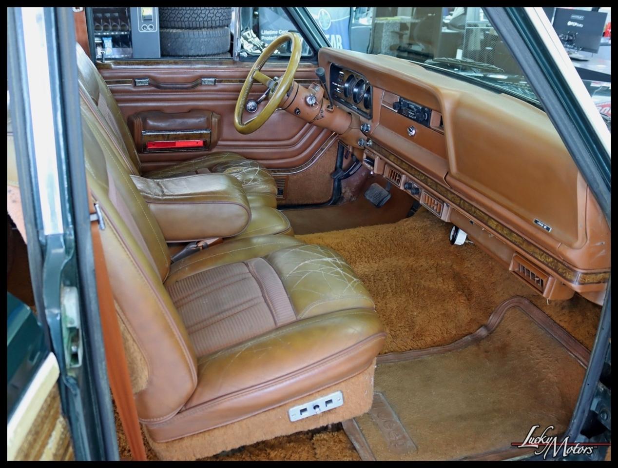 Jeep Grand Wagoneer Limited 1984