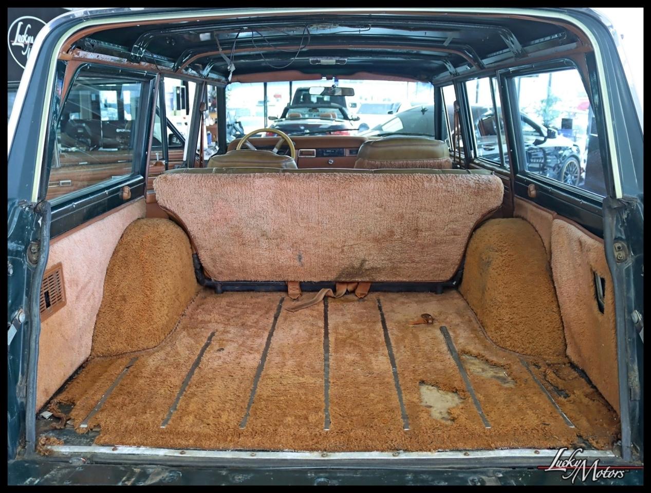 Jeep Grand Wagoneer Limited 1984