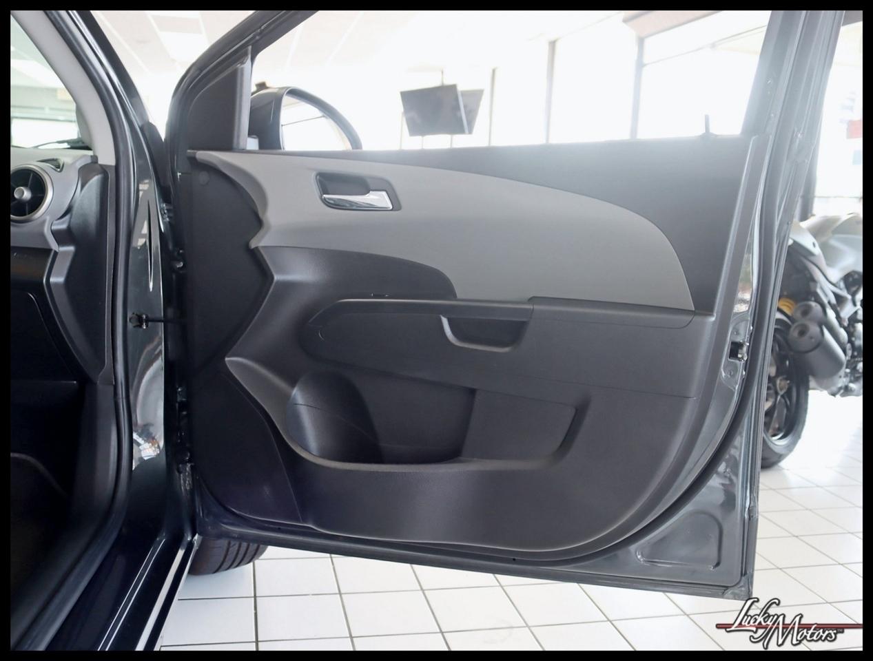 Chevrolet Sonic LT Auto Sedan 2016