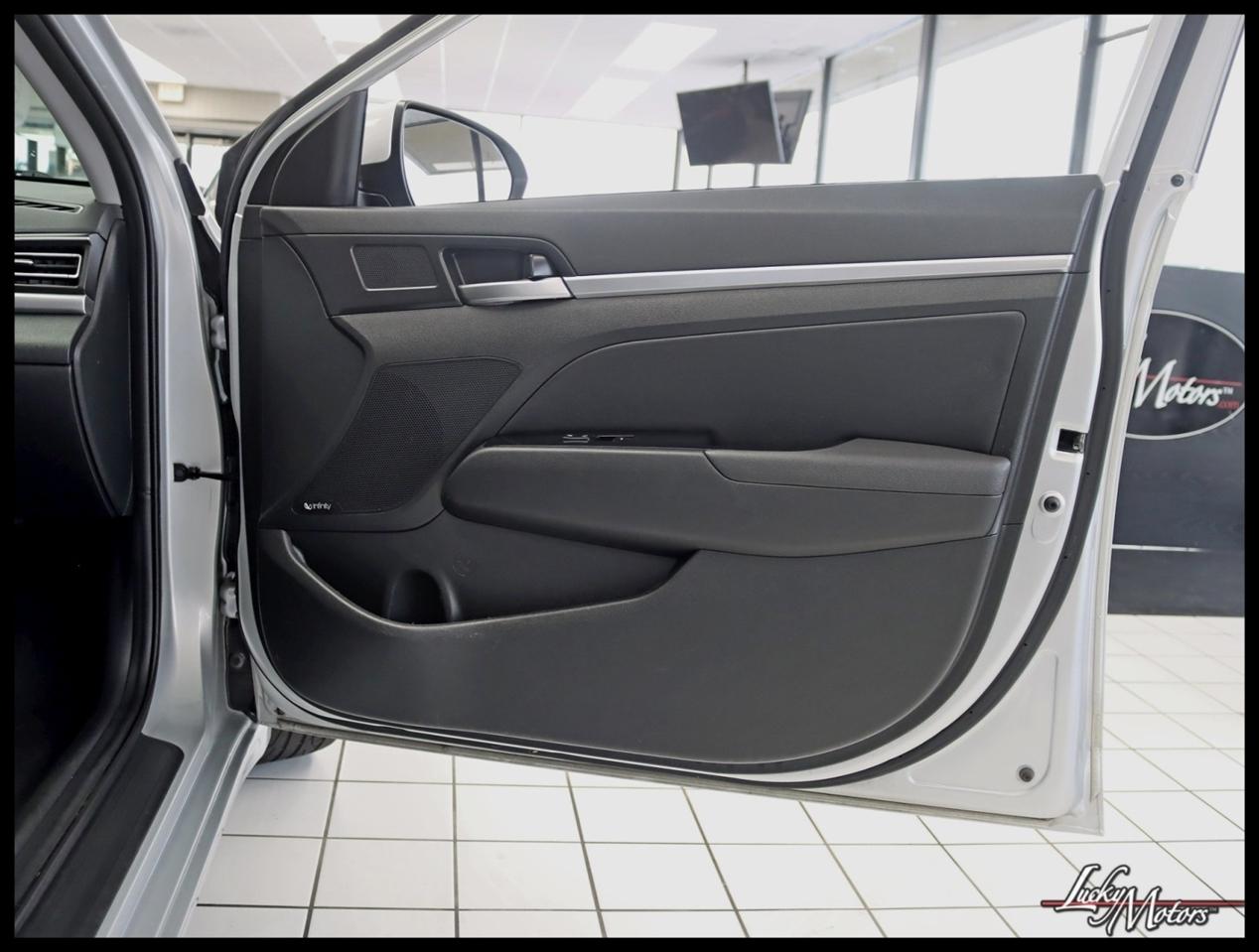 Hyundai Elantra Limited 2020