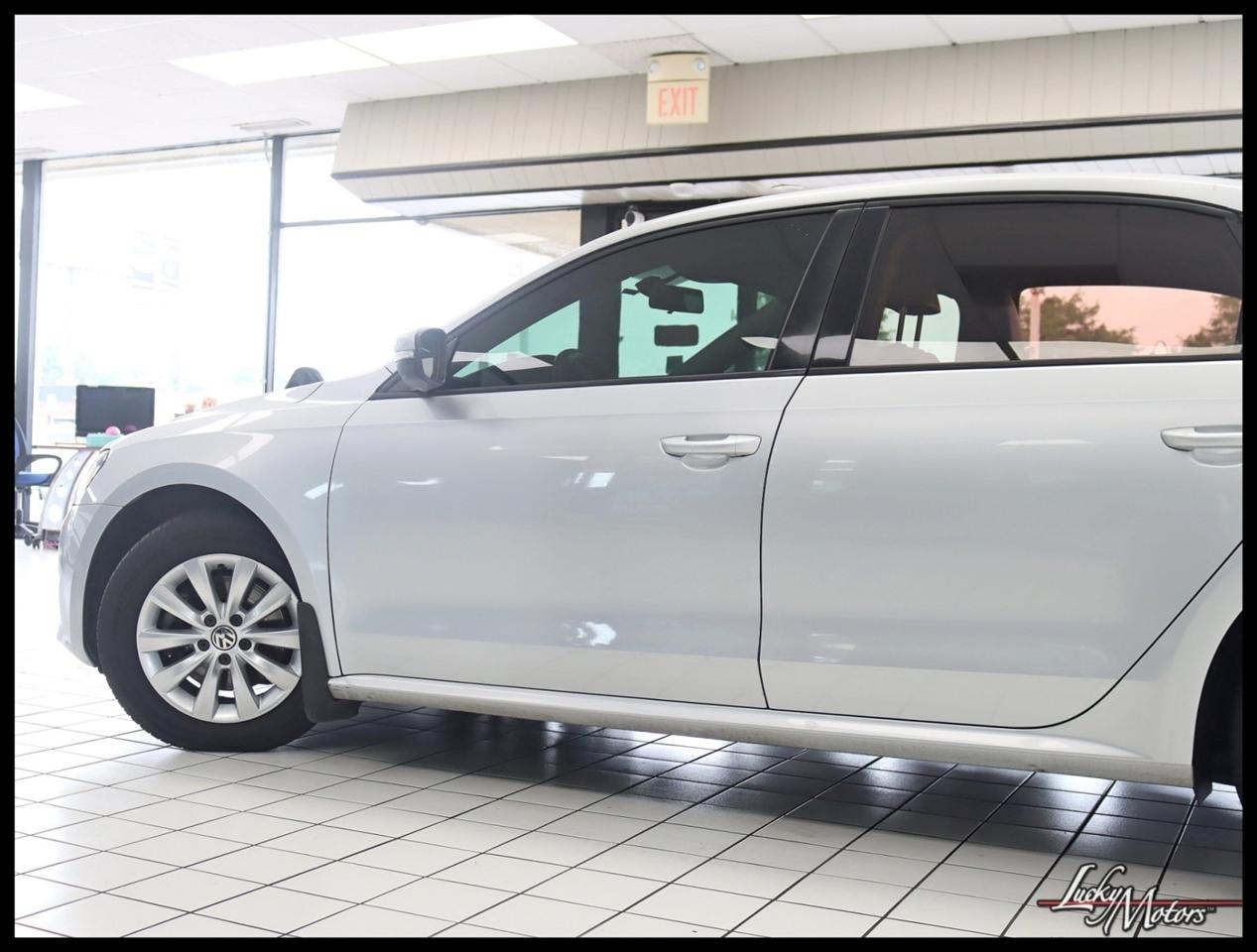 Volkswagen Passat 1.8T Wolfsburg AT 2014