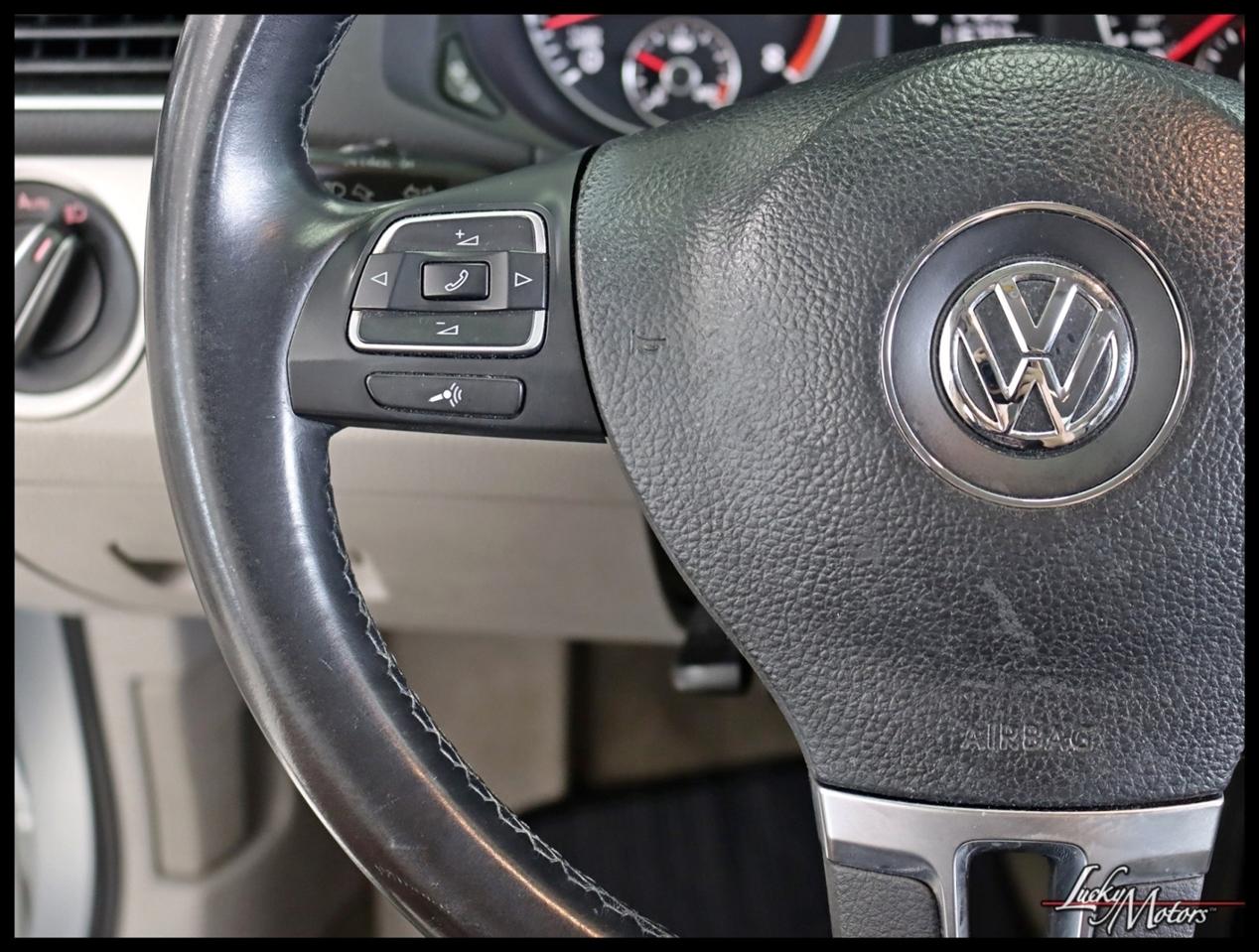 Volkswagen Passat 1.8T Wolfsburg AT 2014