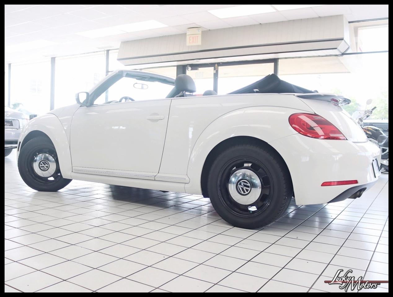 Volkswagen Beetle 2.5L Convertible 2013